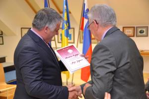 Joze Zupan, List Rastoce knjige OStR, predaja Listine, foto Lapego (9)
